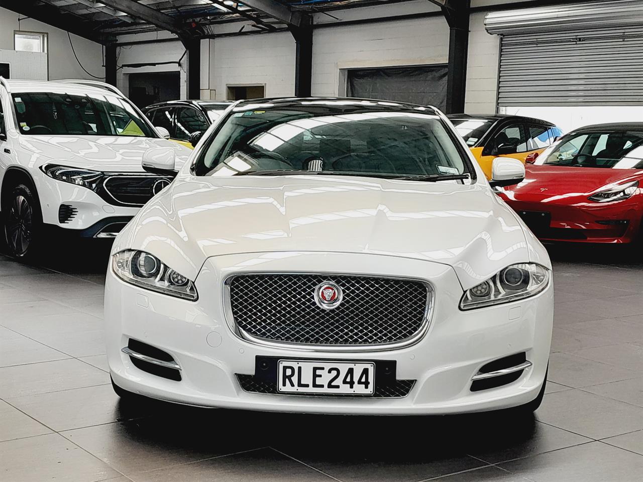 2013 Jaguar XJ