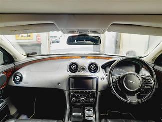 2013 Jaguar XJ - Thumbnail