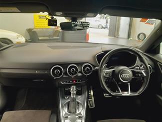 2017 Audi TT - Thumbnail