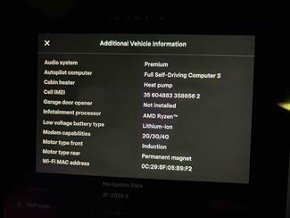 2024 Tesla Model Y - Thumbnail