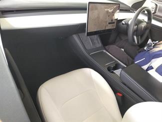 2024 Tesla Model Y - Thumbnail