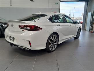 2019 Holden Commodore - Thumbnail