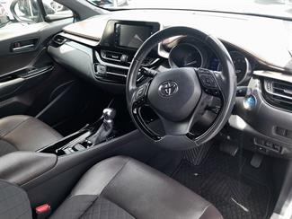 2019 Toyota C-HR - Thumbnail