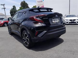 2019 Toyota C-HR - Thumbnail
