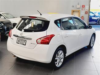 2015 Nissan Pulsar - Thumbnail
