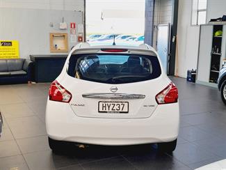 2015 Nissan Pulsar - Thumbnail