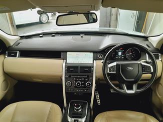 2017 Land Rover Discovery Sport - Thumbnail