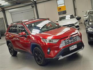 2019 Toyota RAV4 - Thumbnail