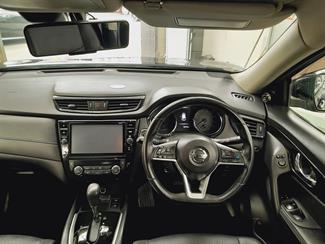 2019 Nissan X-Trail - Thumbnail
