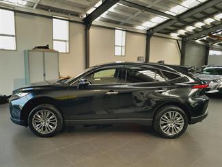 2020 Toyota Harrier - Thumbnail