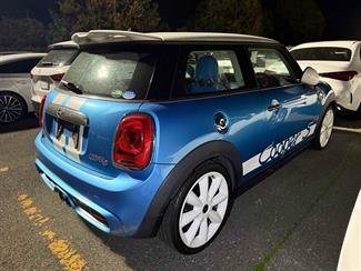 2015 Mini Cooper - Thumbnail