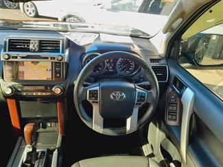 2015 Toyota Landcruiser Prado - Thumbnail