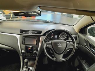 2015 Suzuki Kizashi - Thumbnail