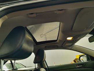 2015 Suzuki Kizashi - Thumbnail