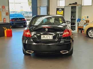 2015 Suzuki Kizashi - Thumbnail