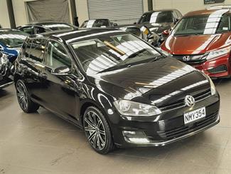 2013 Volkswagen Golf - Thumbnail