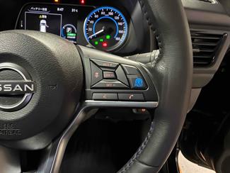 2022 Nissan Leaf - Thumbnail