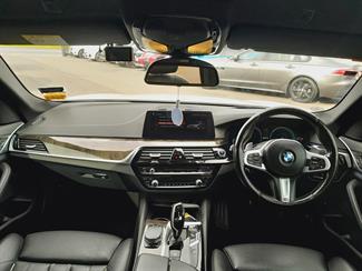 2018 BMW 530e - Thumbnail