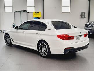 2018 BMW 530e - Thumbnail