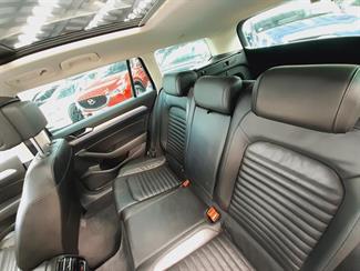 2016 Volkswagen Passat - Thumbnail