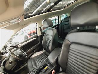 2016 Volkswagen Passat - Thumbnail