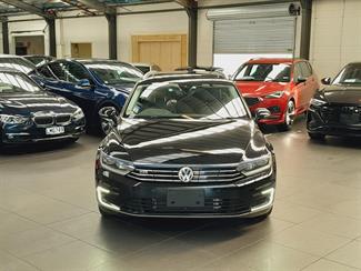 2016 Volkswagen Passat - Thumbnail