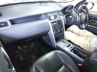 2016 Land Rover Discovery Sport - Thumbnail