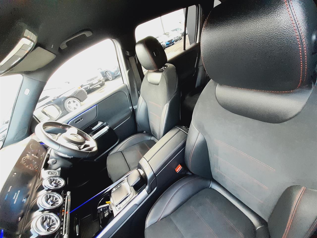 2022 Mercedes-Benz EQB