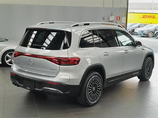 2022 Mercedes-Benz EQB - Thumbnail