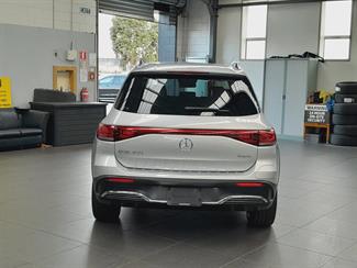 2022 Mercedes-Benz EQB - Thumbnail