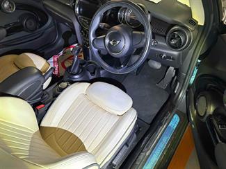 2016 Mini Cooper - Thumbnail