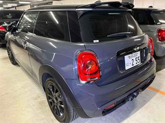 2016 Mini Cooper - Thumbnail