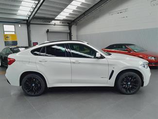 2015 BMW X6 - Thumbnail