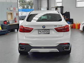 2015 BMW X6 - Thumbnail