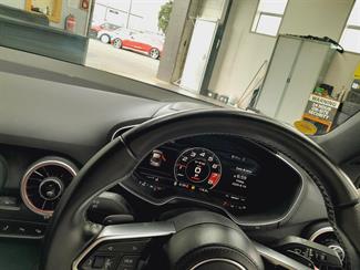 2017 Audi TTS - Thumbnail