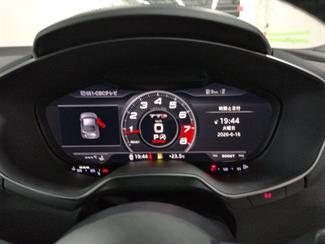 2017 Audi TTS - Thumbnail