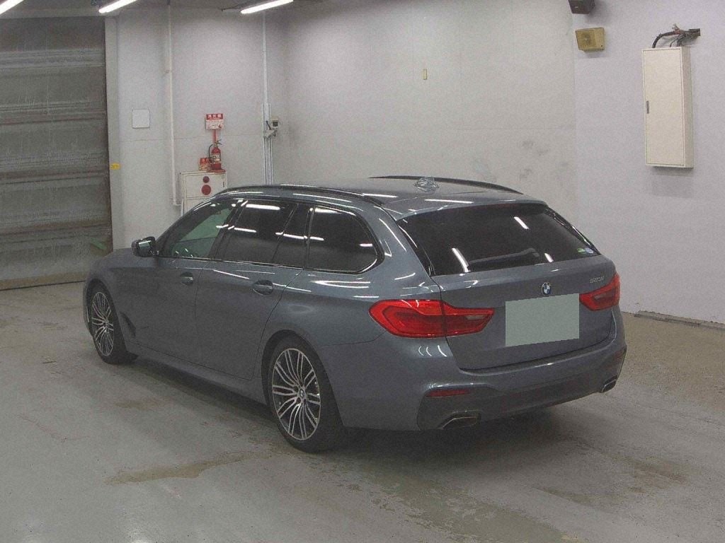 2020 BMW 523i