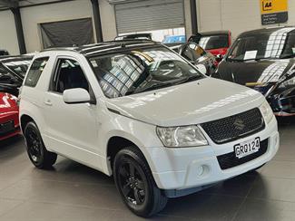 2013 Suzuki Grand Vitara - Thumbnail