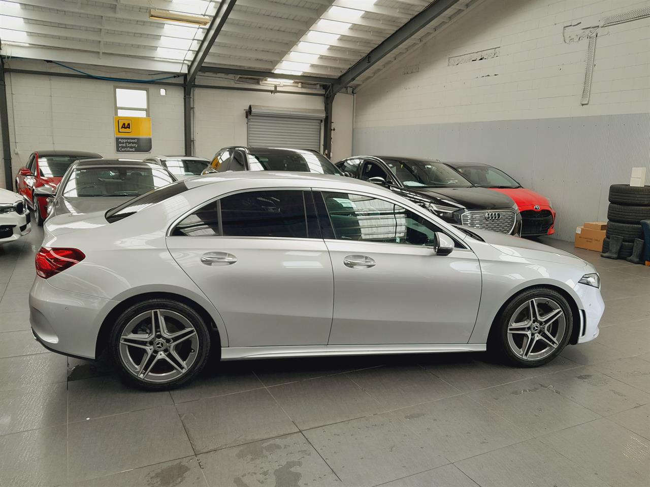 2020 Mercedes-Benz A 180
