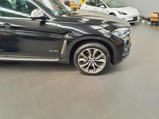 2015 BMW X6 - Thumbnail