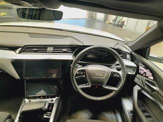 2021 Audi E-tron - Thumbnail