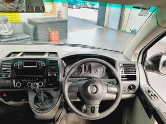2015 Volkswagen Transporter - Thumbnail