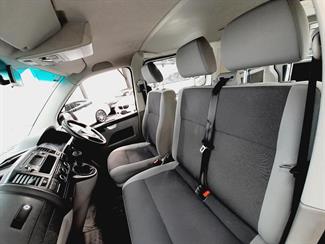 2015 Volkswagen Transporter - Thumbnail