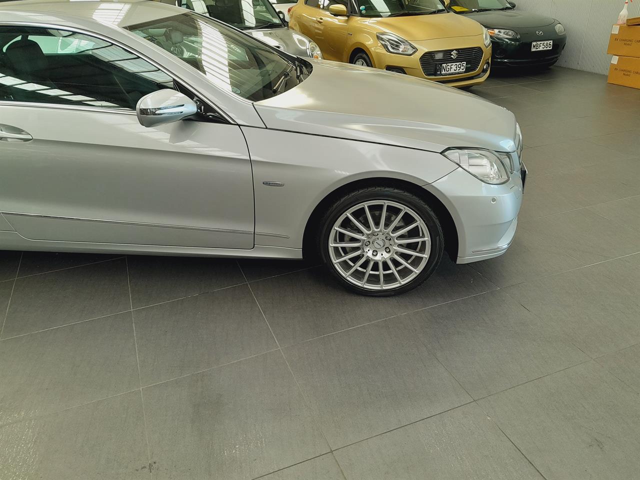 2009 Mercedes-Benz E 250