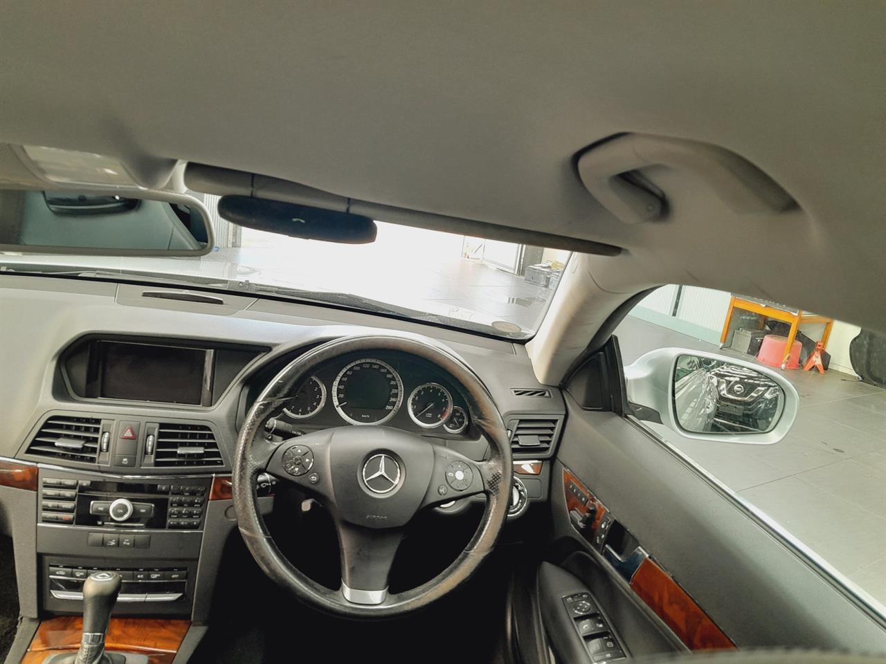 2009 Mercedes-Benz E 250