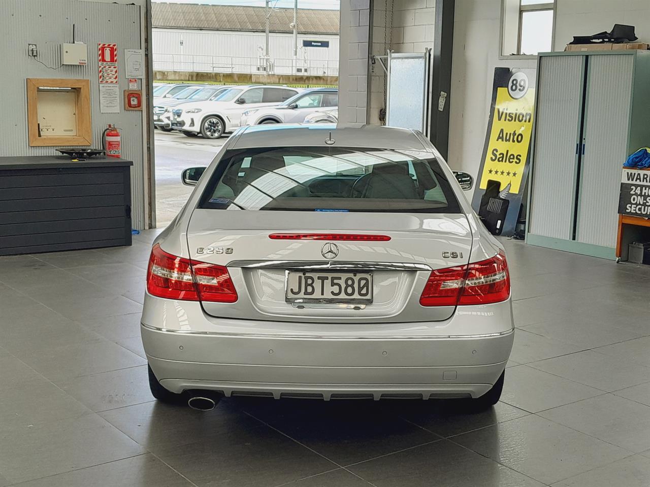 2009 Mercedes-Benz E 250