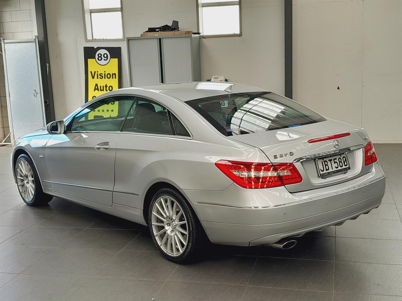 2009 Mercedes-Benz E 250