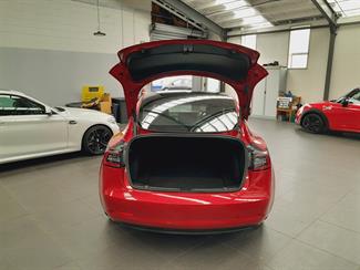 2022 Tesla Model 3 - Thumbnail