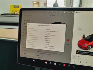 2022 Tesla Model 3 - Thumbnail