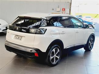 2022 Peugeot 3008 - Thumbnail